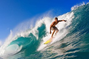 爱游戏在线-西班牙男篮主帅赞赏球员拼搏精神，西班牙男篮队员