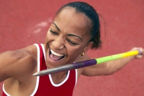 -最新足球资料：女足比赛中的团队精神！，女足主力队员