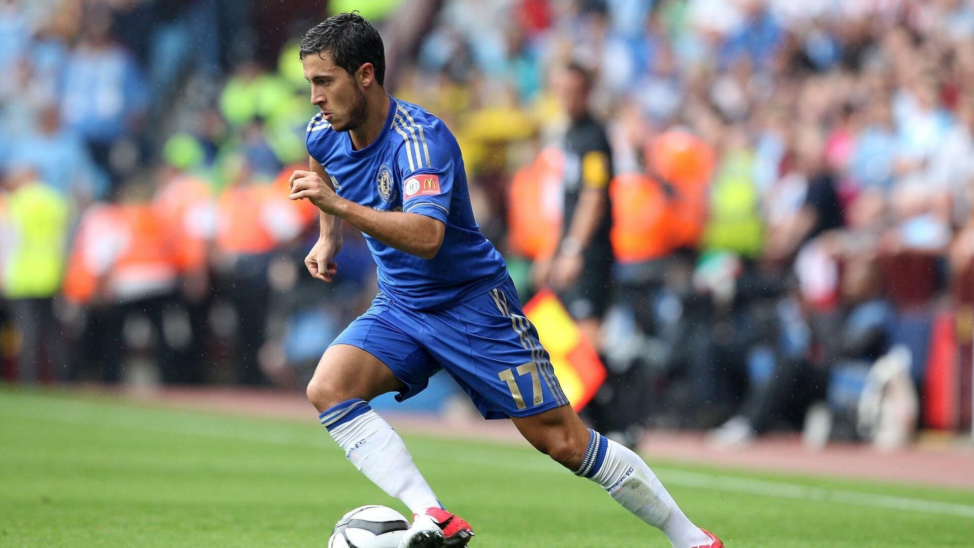 足球职业联赛热度持续升温，观赏性十足，足球联赛职业联盟